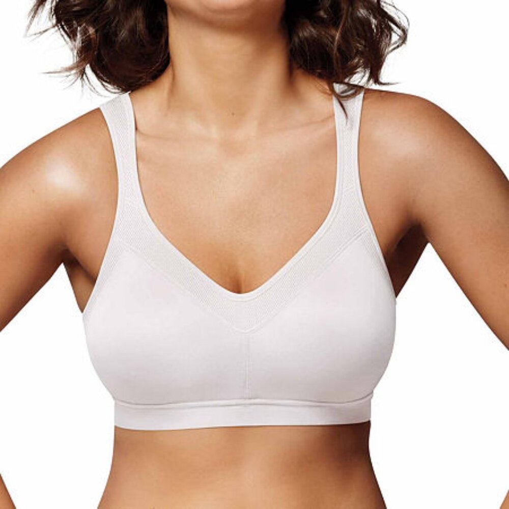 #822 Playtex 18 Hour Active Breathable Comfort Wireless Bra White